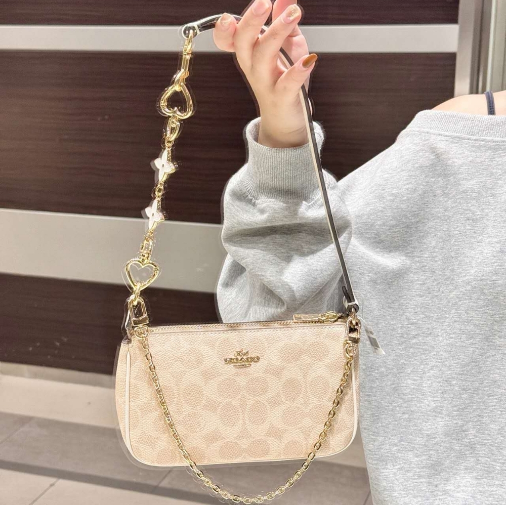 New Coach Nolita 19 In Signature Canvas CW426 (Sand/chalk )+ 2 Chains - Picture 10 of 12